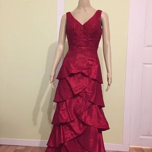 Meet your Posher, Yolette